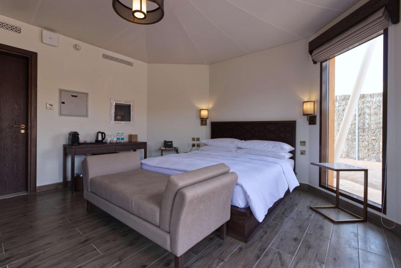 Al Badayer Retreat By Sharjah Collection Hotel Margham Екстериор снимка A bedroom at the resort