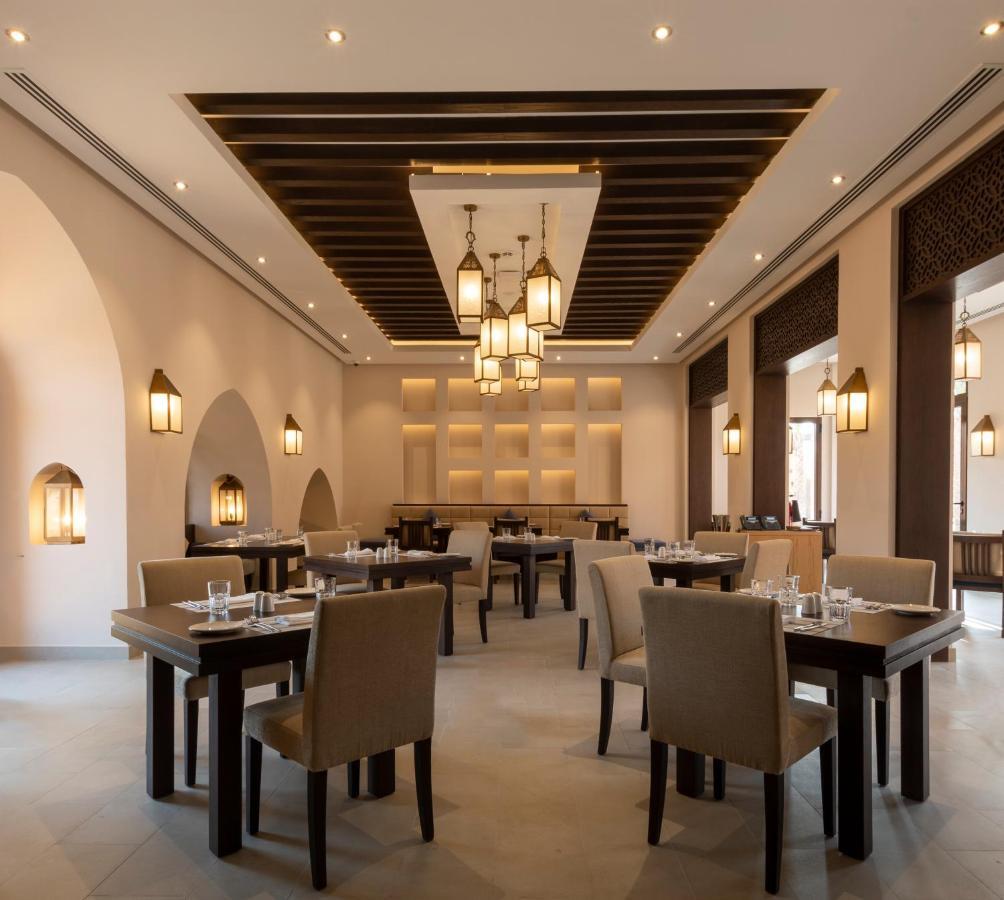 Al Badayer Retreat By Sharjah Collection Hotel Margham Екстериор снимка The restaurant at the Ritz-Carlton, Dubai