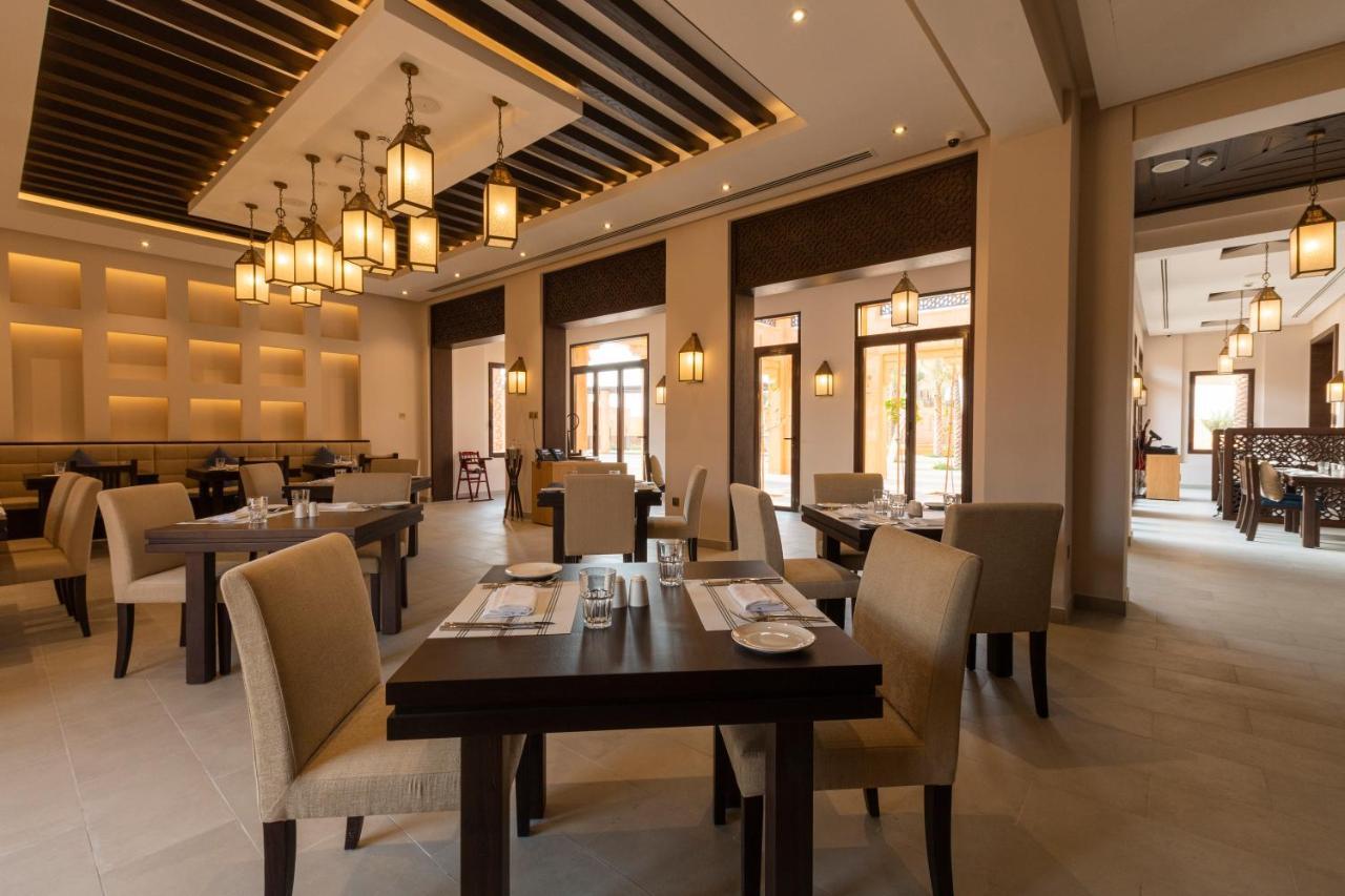 Al Badayer Retreat By Sharjah Collection Hotel Margham Екстериор снимка The restaurant at the Ritz-Carlton, Bahrain