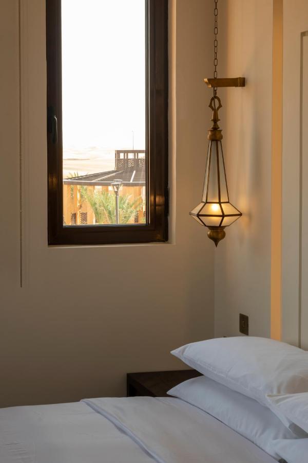 Al Badayer Retreat By Sharjah Collection Hotel Margham Екстериор снимка A hanging lamp
