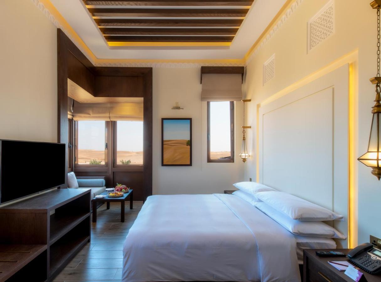 Al Badayer Retreat By Sharjah Collection Hotel Margham Екстериор снимка A guest room at the Al Maha Desert Resort