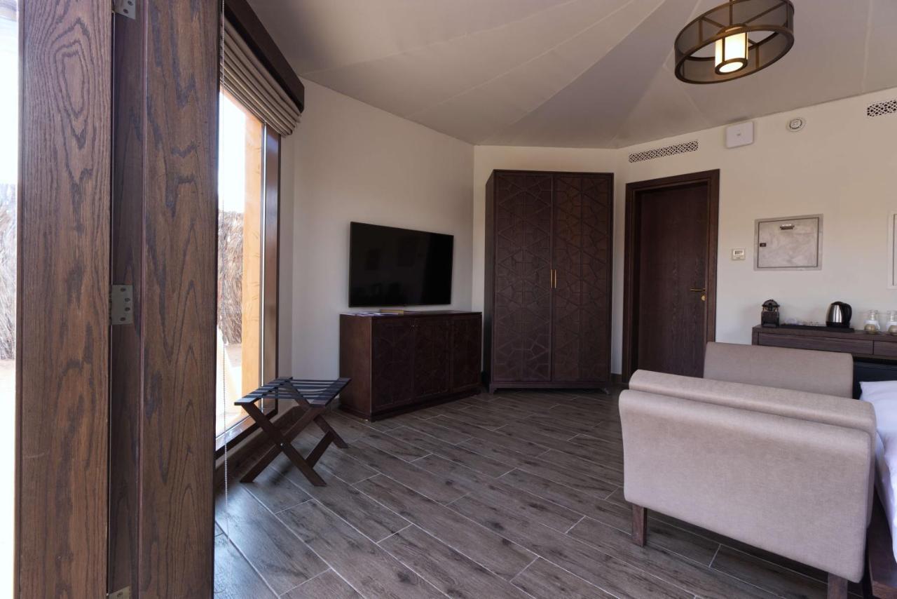 Al Badayer Retreat By Sharjah Collection Hotel Margham Екстериор снимка A bedroom at the hotel
